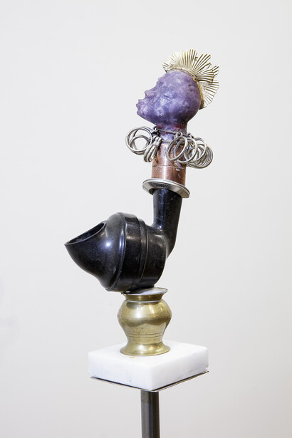 Terrence Muzekiwa, Notions of time, mugadziri wendarama (Svovi). Courtesy of Galerie Eric Dupont