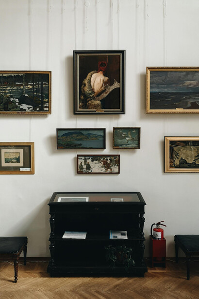 La industria cultural se ha desvirtuado al exigir a los artistas convertirse en empresas para acceder a fondos, desplazando al creador auténtico