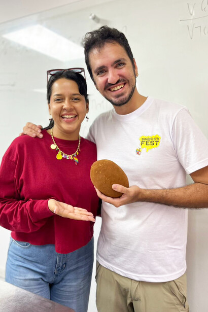 A través de sus talleres y viajes, Robert Ruiz Moreno busca demostrar que la fermentación no es sinónimo de podredumbre, sino una forma de transformación saludable y profunda. Fotografía de Carlos Martínez