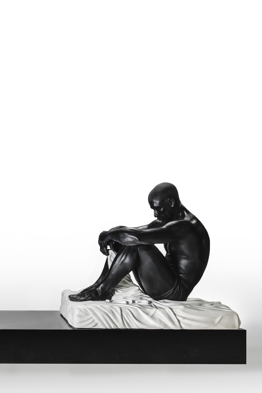 Aidan Salakhova
Duality
2015 Black Zimbabwean granite, white statuary marble
220 x 400 x 100 cm
Edition 2/3. Detail