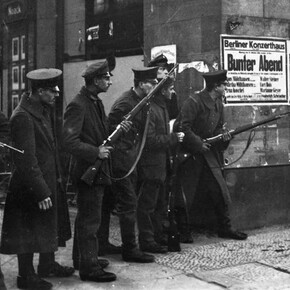 Berlin in the 1918/19 Revolution. Courtesy of Museum für Fotografie