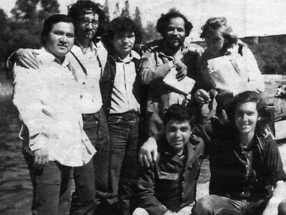 En su juventud, con otros miembros infrarrealistas