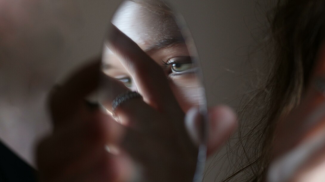 Lo sguardo accoglie ed è accolto e accogliere è comprendere