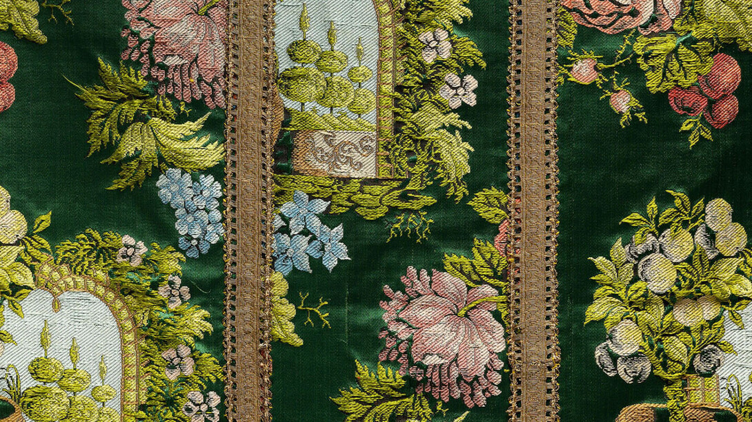 Silk treasures. Textile masterpieces from the Falletti donation, exhibition object. Courtesy of Museo del Tessuto