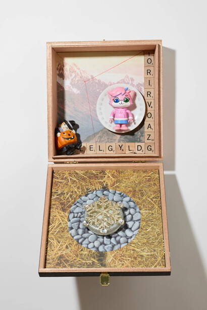 Robert Ebendorf, Objects of curiosity: Remember Halloween?, 2023. Courtesy of Form and Concept