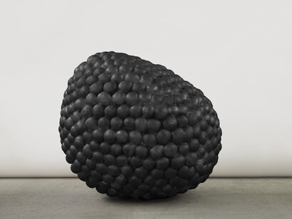 Peter Randall-Page, Inside Out II, 2014, bronze, photo credit Steve Russell ©Peter Randall-Page