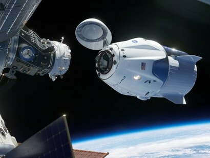 Space X Crew Dragon si avvicina all'ISS, foto Focus Tech
