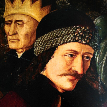 Vlad III de Valaquia en un detalle del retablo de la crucifixión de Cristo en la iglesia Maria am Gestade, Viena