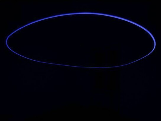 Gianni Colombo, "Spazio curvo", 1992, PVC e lampada ultravioletta, dimensione variabile, Courtesy A arte Invernizzi, Milano, Foto Bruno Bani, Milano