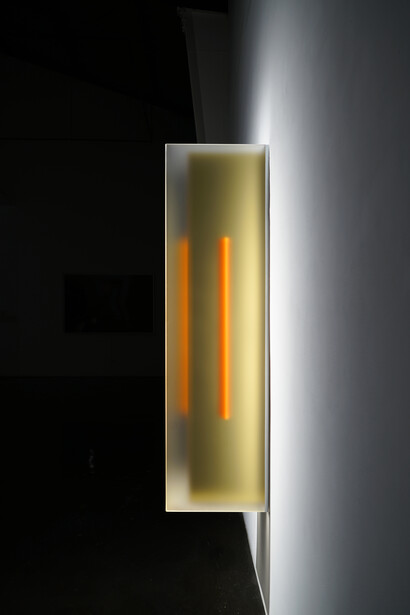 Casper Brindle, Mono-three-sided-light glyph, 2024. Courtesy of William Turner Gallery