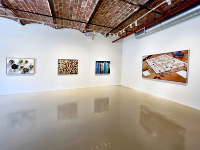 Steve Mills, Reflections and Shadows, installation view. Courtesy of Gallery Henoch