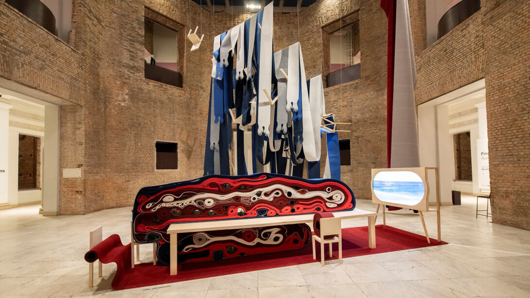 Cristina Salgado, The mother contemplates the sea, exhibition view. Courtesy of Pinacoteca
