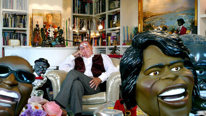 Renzo Arbore nella sua casa