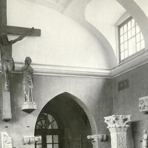 Between Definite and Dubious. Courtesy of Liebieghaus Skulpturensammlung