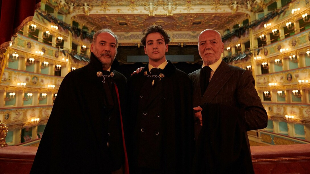 Tre generazioni in Tabarro, da sinistra Enrico, Vittorio e Sandro Zara