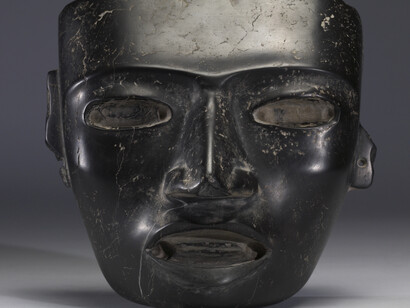 Los especialistas religiosos —sacerdotes o quizás incluso chamanes— aprovechaban el poder del mundo de los dioses y los antepasados. Al igual que todos los nativos americanos. Máscara facial, Teotihuacán, México 
