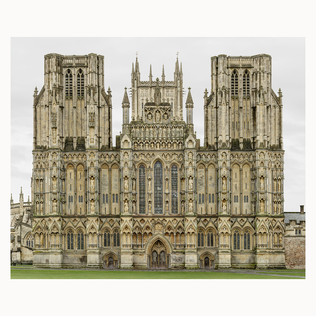 Markus Brunetti, Wells Cathedral Church of St. Andrews, 2015-2016, Archival Pigment Print © Markus Brunetti, Courtesy Yossi Milo Gallery, New York