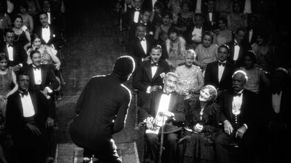 La primera película con sonido incorporado. El cantante de jazz (The Jazz Singer). Al Johnston interpretando a Jack Robin en el Winter Garden, de «El cantante de jazz». Estrenada el 6 de octubre de 1927 en Nueva York, EE.UU. 