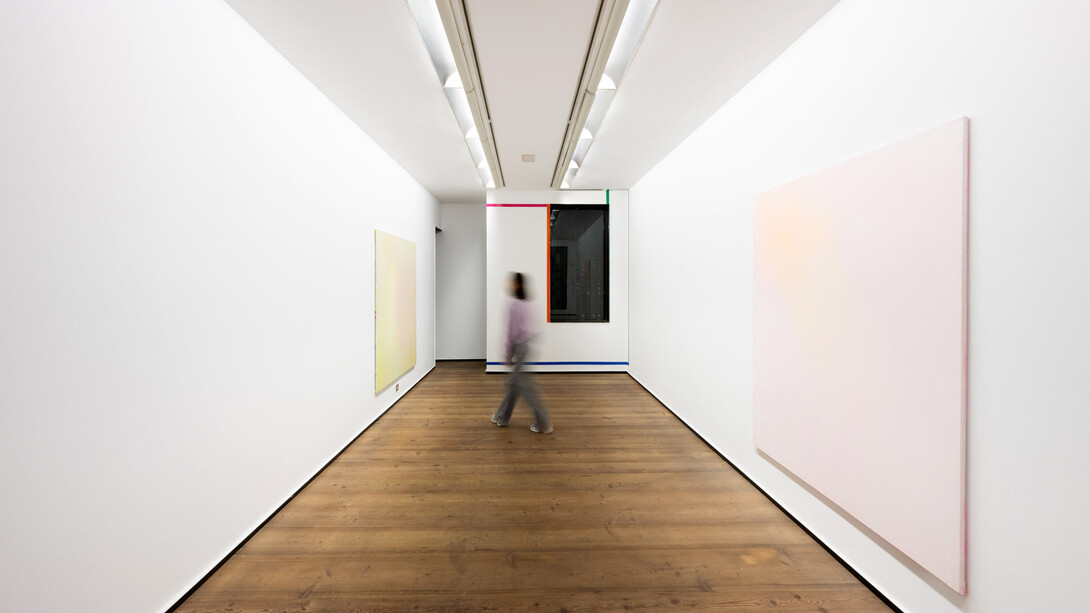 Din Matamoro, El viento y la pintura, vista de exhibición. Cortesía de la Galería Rafael Pérez Hernando