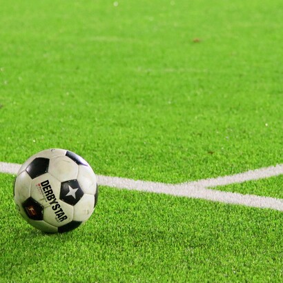 Le prestazioni in UEFA Champions League sono spesso episodiche: exploit isolati che non riescono a trasformarsi in continuità strutturale