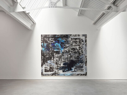 Jacqueline Humphries, exhibition view, Modern Art, 6 June - 5 July 2014, Courtesy Stuart Shave/Modern Art, London, and Greene Naftali, New York