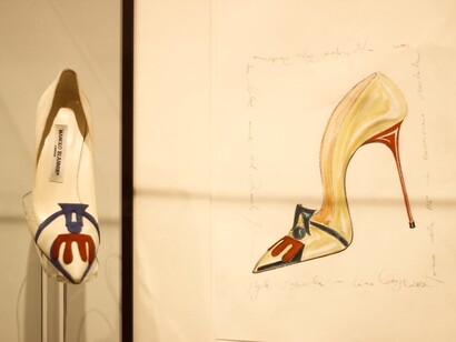 «Manolo Blahnik: el arte del zapato», así se tituló una reciente exposición en el Museo Nacional de Artes Decorativas sobre la figura y las creaciones más significativas del diseñador