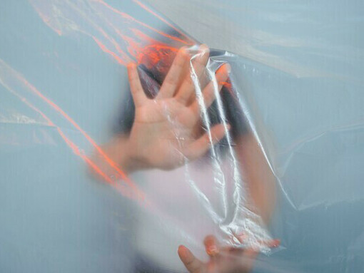 Cuando la consciencia se reconoce parte del todo, los puntos de vista pierden su peso y aparece una silenciosa sensación de unidad