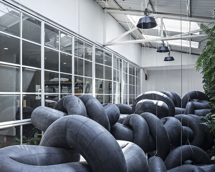 Clouds and Tears. Courtesy of Proyectos Monclova