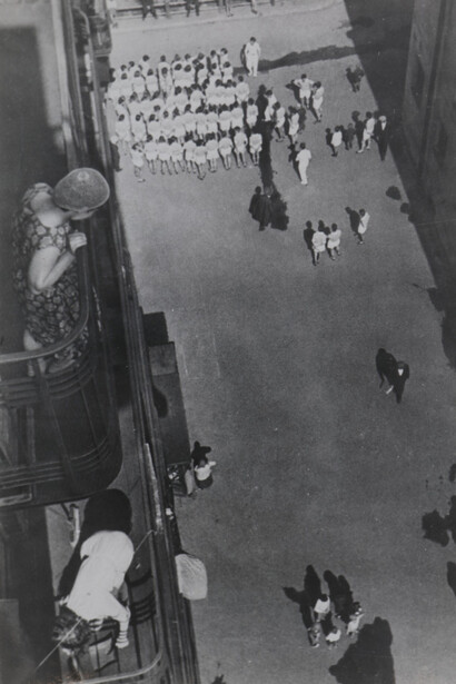 Alexander Rodchenko, Sbor na demonstratsia (Gathering for a demonstration), 1928, printed 1970s. Courtesy of High Museum of Art