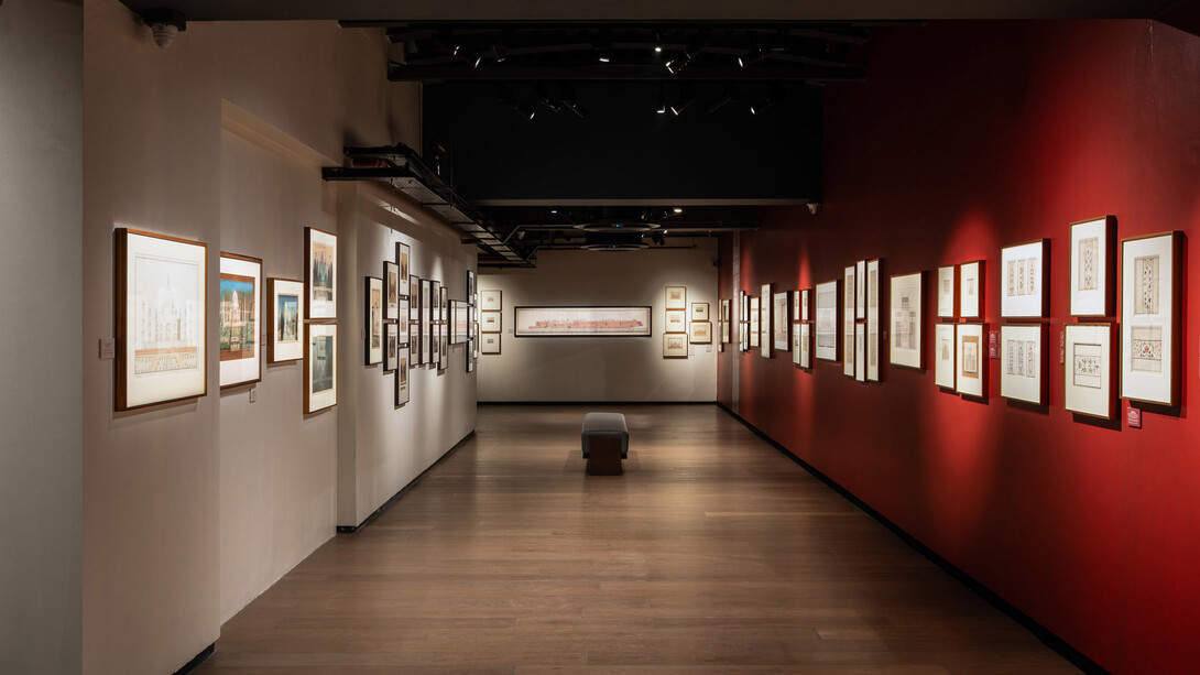 The mute eloquence of the Taj Mahal, exhibition view. Courtesy of DAG