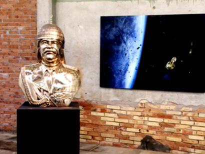 Canto III & Space Junk by Wafaa Bilal in The Great Game, Iranian Pavillon, Photo © TheTeheranTimes