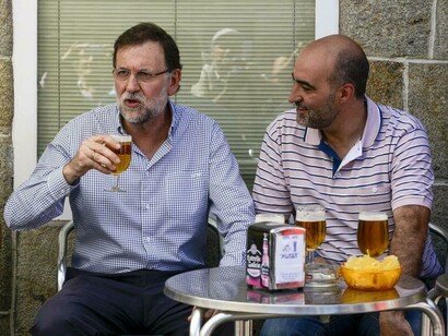 Mariano Rajoy tomando unas cañas