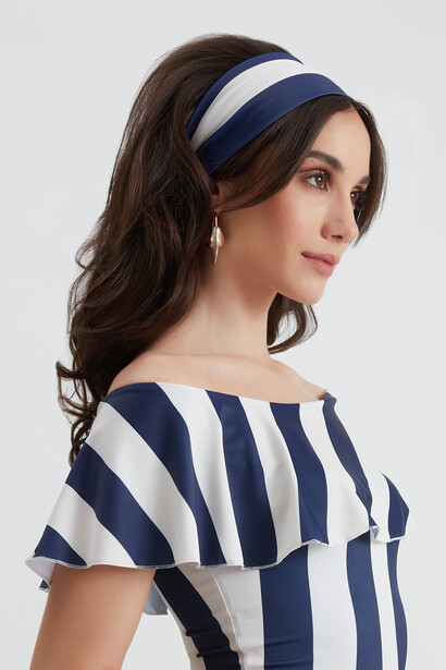 Il modello Yvonne Stripes della collezione Dolce Vita di Rosie B.