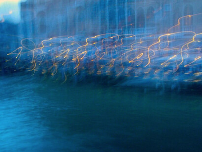 Dancing Souls at Canal Grande. Courtesy of Soho Photo Gallery