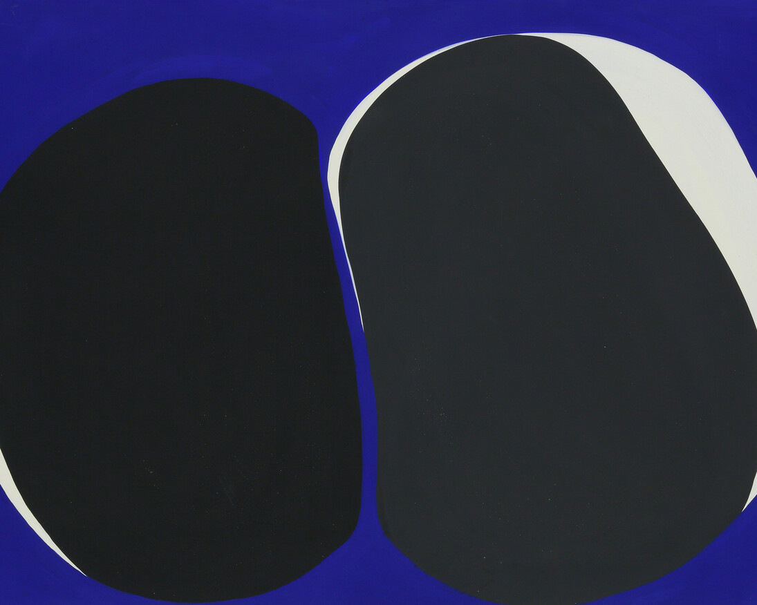 Contrasti, fondi blu e materia poetica. Courtesy of Galleria d‟Arte 2000 & Novecento