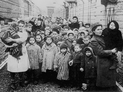 La liberación de los niños de Auschwitz por el ejército soviético, enero de 1945