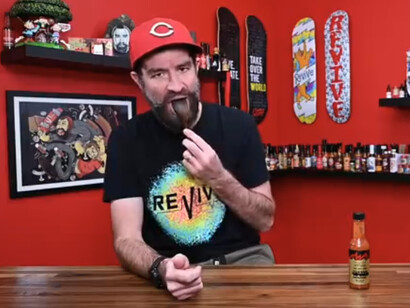 The Last Dab Apollo – Super Hot Sauces
El ají se presenta en tres formas en esta salsa: frescos, secos y aceite de ají destilado y elaborado mediante extracción con CO2, similar a la de los aceites esenciales de mayor calidad
