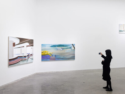 Onlooker, exhibition view. Courtesy of A Thousand Plateaus Art Space