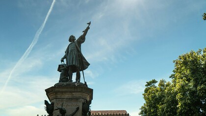 Statua di Cristoforo Colombo. Cristoforo Colombo e la scoperta dell'America: Una verità storica messa in discussione
