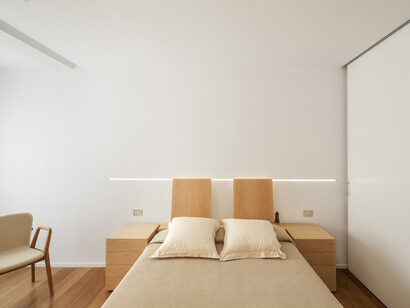 Ático en Berga. Dormitorio. Autor: Agustí Costa. Foto: Adrià Goula 