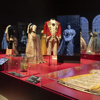 Costume balls. Dressing up history, 1870-1927, exhibition view. Courtesy of McCord Stewart Museum