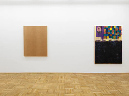 Various artists, Fährten, exhibition view. Courtesy of Galerie nächst St. Stephan