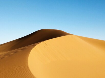 A ideia era passar uma dezena de dias a passear de Land Rover pelo deserto