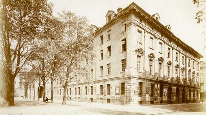 Via Garibaldi angolo Corso Palestro nel 1926, Torino, Italia
