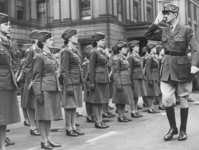 Charles de Gaulle fue un general y estadista francés que dirigió la resistencia francesa contra la Alemania nazi en la Segunda Guerra Mundial
