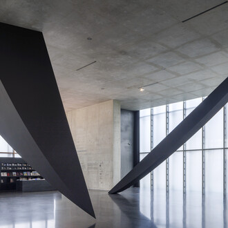 Torkwase Dyson, ausstellungsansicht. Mit freundlicher genehmigung des Kunsthaus Bregenz