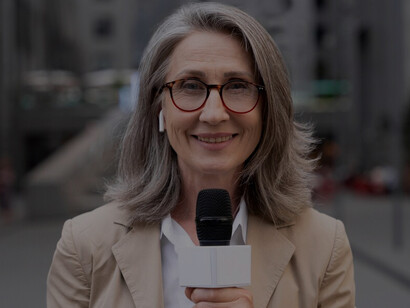 Female journalists reporting the news and actively shaping media coverage