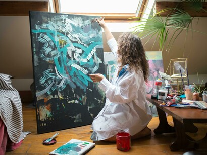 La autocrítica en el ámbito cultural es fundamental para replantear el papel del arte en la educación y en la construcción de valores sociales
