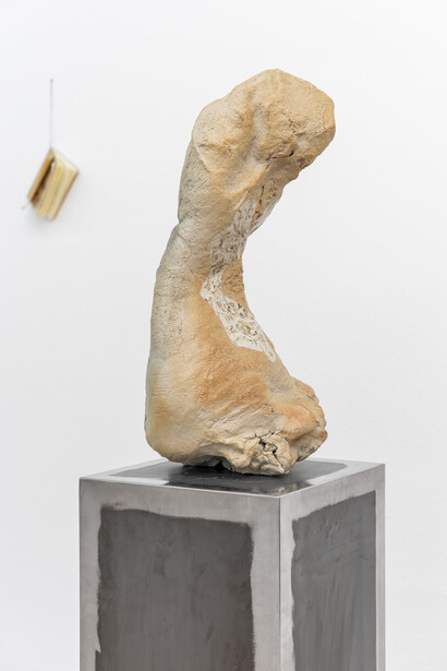 Raphael Weilguni, Cloud, exhibition view. Courtesy of Galerie Rüdiger Schöttle