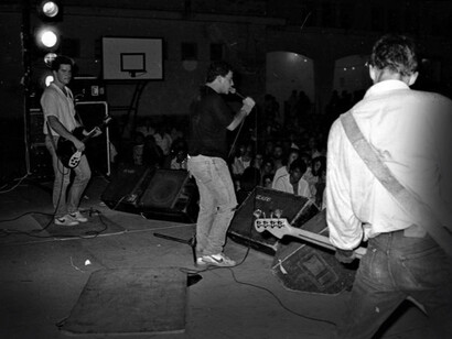 Los Nikis son un grupo musical español nacido en los años 80